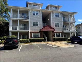 932 Southmoor Dr Unit 201, Virginia Beach, VA 23455