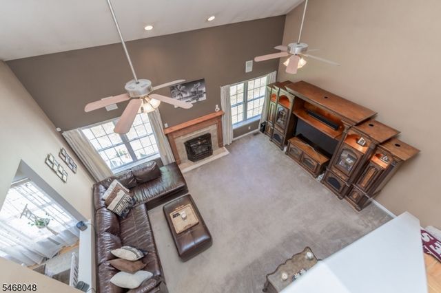 4 Cove Hollow Ct, Andover Twp., NJ 07821