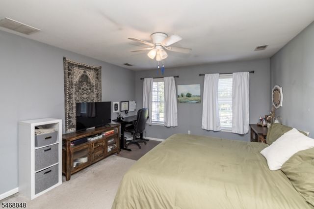4 Cove Hollow Ct, Andover Twp., NJ 07821