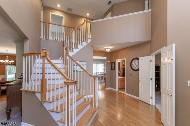 4 Cove Hollow Ct, Andover Twp., NJ 07821