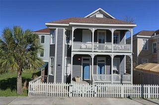 304 18th Street UP, Galveston, TX 77550