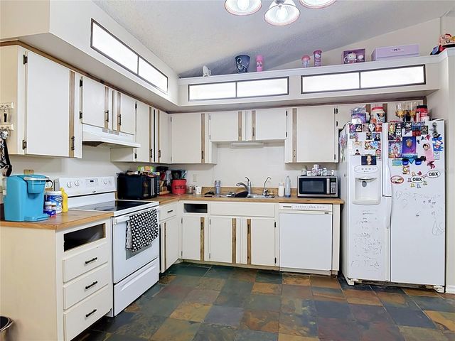 1072 PEAK CIRCLE, Deltona, FL 32738