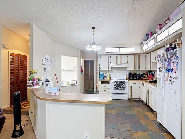 1072 PEAK CIRCLE, Deltona, FL 32738