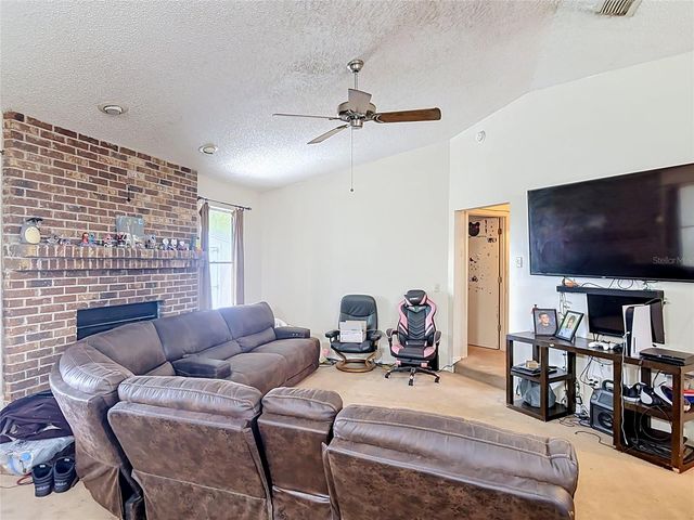 1072 PEAK CIRCLE, Deltona, FL 32738