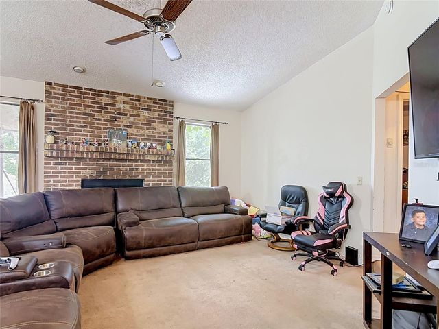 1072 PEAK CIRCLE, Deltona, FL 32738
