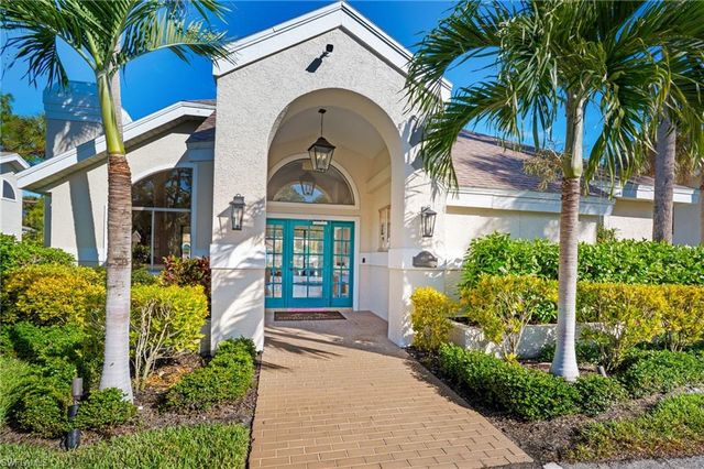 79 Emerald Woods DR # J4, Naples, FL 34108