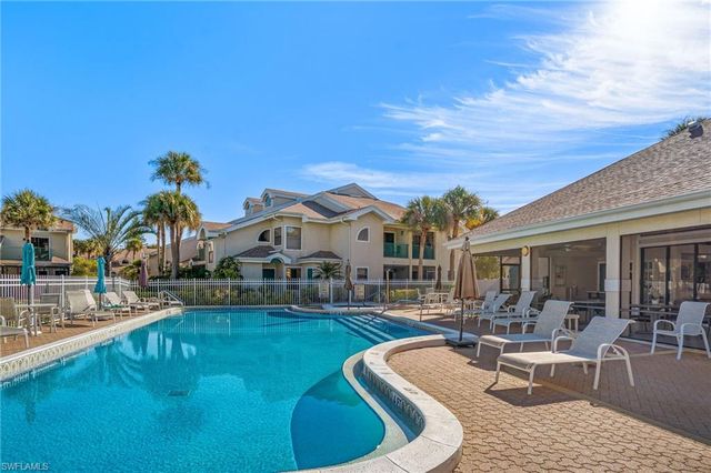 79 Emerald Woods DR # J4, Naples, FL 34108