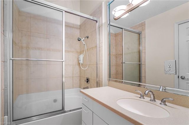 79 Emerald Woods DR # J4, Naples, FL 34108