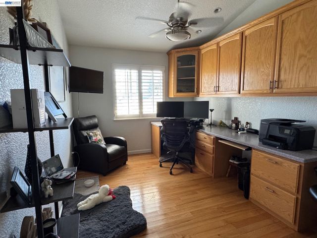 4205 Quail Hollow Pl, Castro Valley, CA 94546