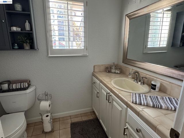 4205 Quail Hollow Pl, Castro Valley, CA 94546