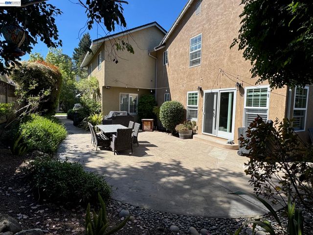 4205 Quail Hollow Pl, Castro Valley, CA 94546