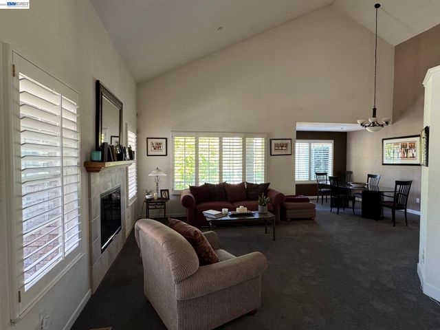 4205 Quail Hollow Pl, Castro Valley, CA 94546