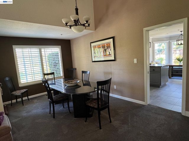 4205 Quail Hollow Pl, Castro Valley, CA 94546