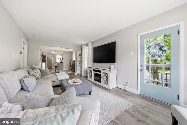 452 AUDUBON AVE, Audubon, NJ 08106