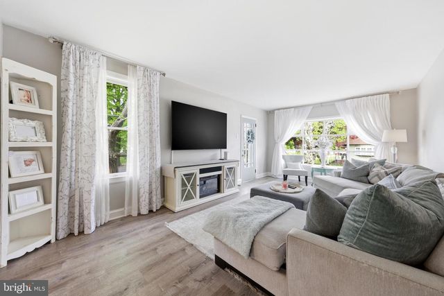 452 AUDUBON AVE, Audubon, NJ 08106