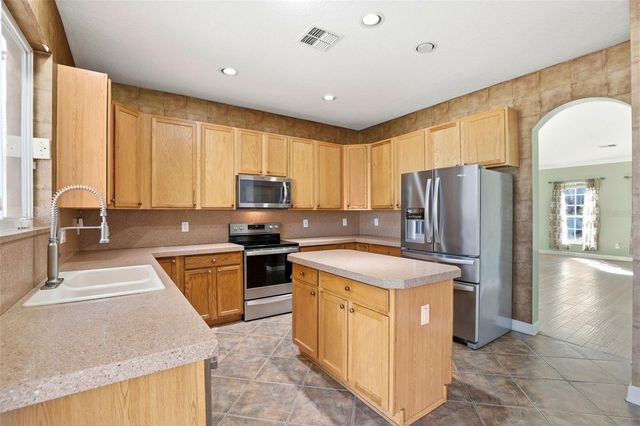 294 VIA RUSSO LANE, Lake Mary, FL 32746