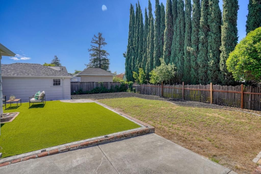 Image 26 of property listing at 371 Doris Avenue, San Jose, CA 95127