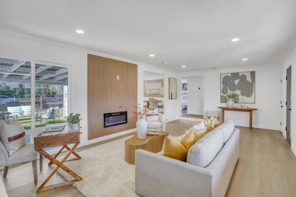 Image 3 of property listing at 371 Doris Avenue, San Jose, CA 95127