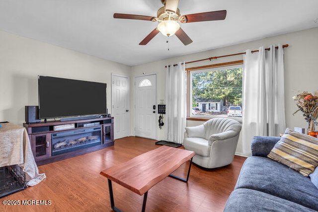 2321 5th Avenue, Toms River, NJ 08753
