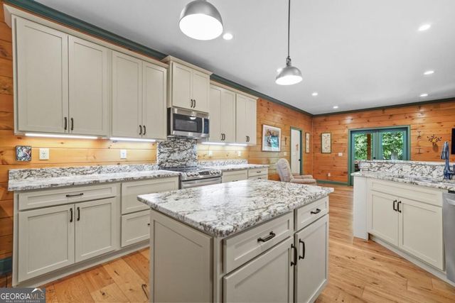 70 Clear Creek Valley Drive, Ellijay, GA 30536