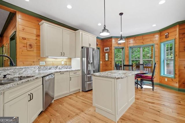 70 Clear Creek Valley Drive, Ellijay, GA 30536