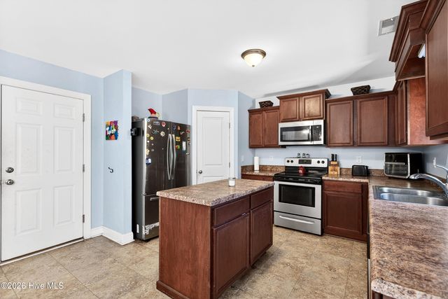 394 Carolina Pines Boulevard, New Bern, NC 28560