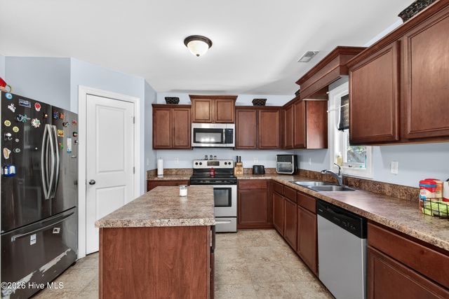 394 Carolina Pines Boulevard, New Bern, NC 28560