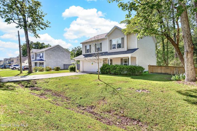 394 Carolina Pines Boulevard, New Bern, NC 28560