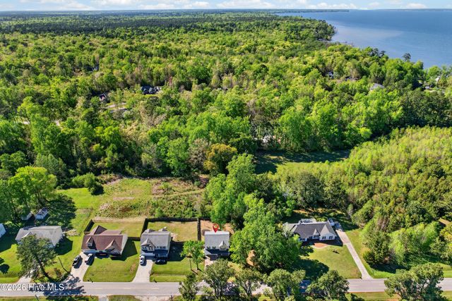 394 Carolina Pines Boulevard, New Bern, NC 28560