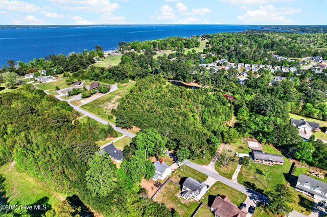 394 Carolina Pines Boulevard, New Bern, NC 28560