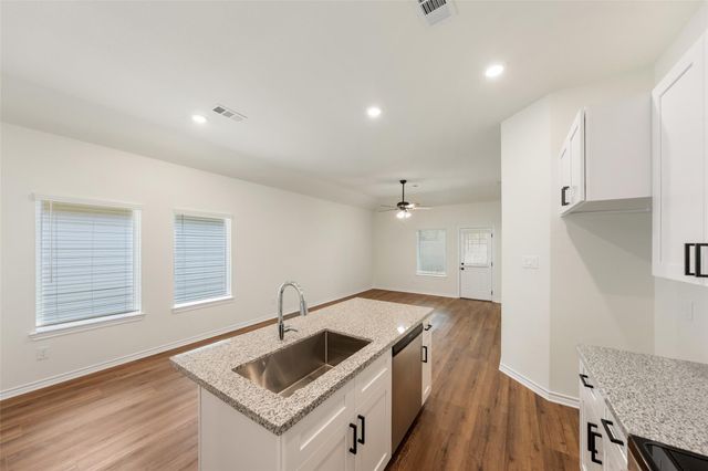313 N Woodson Street, Willis, TX 77378