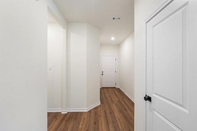 313 N Woodson Street, Willis, TX 77378