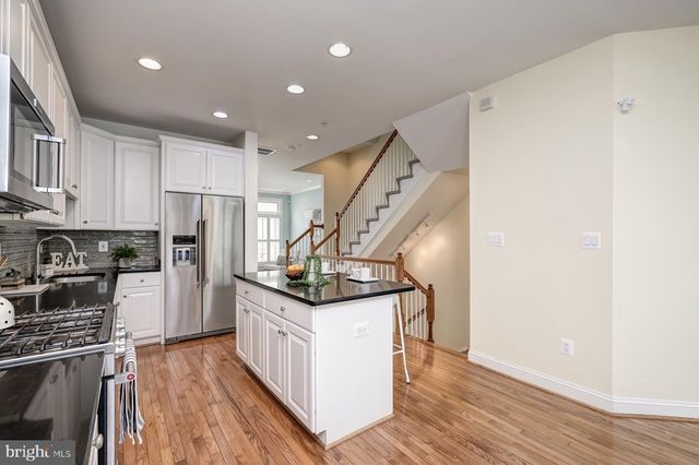 1236 HARBOR ISLAND WALK, Baltimore, MD 21230