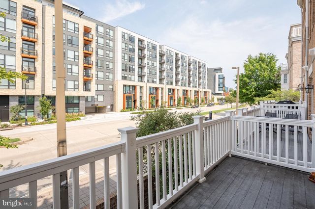 1236 HARBOR ISLAND WALK, Baltimore, MD 21230