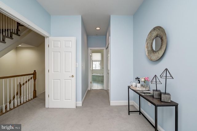 1236 HARBOR ISLAND WALK, Baltimore, MD 21230
