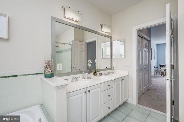 1236 HARBOR ISLAND WALK, Baltimore, MD 21230
