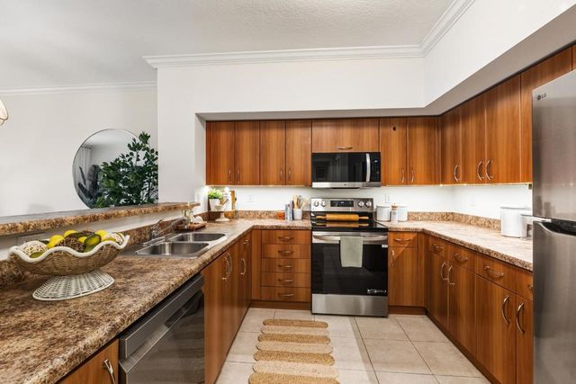 255 NE 3rd Avenue 2506, Delray Beach, FL 33444