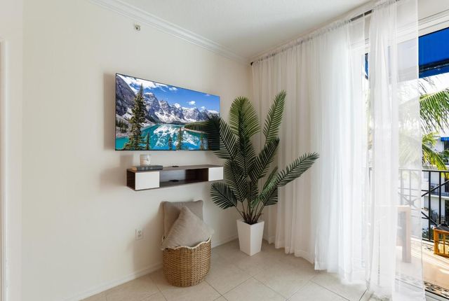 255 NE 3rd Avenue 2506, Delray Beach, FL 33444