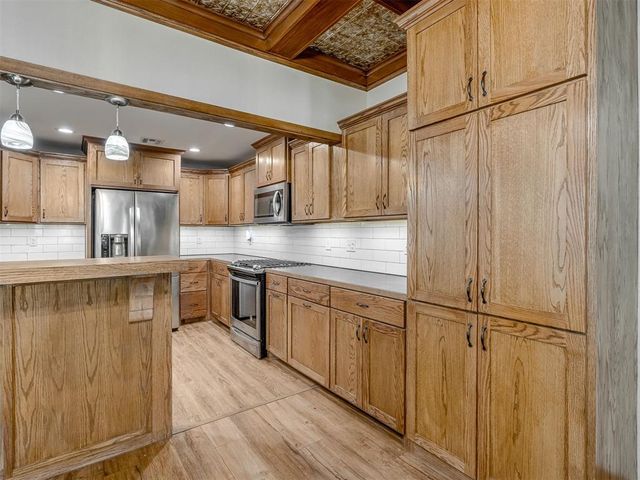 2290 E Meyers Circle, Choctaw, OK 73020