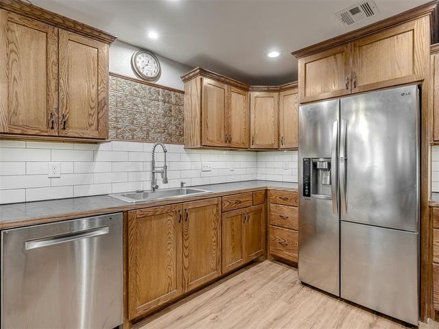 2290 E Meyers Circle, Choctaw, OK 73020