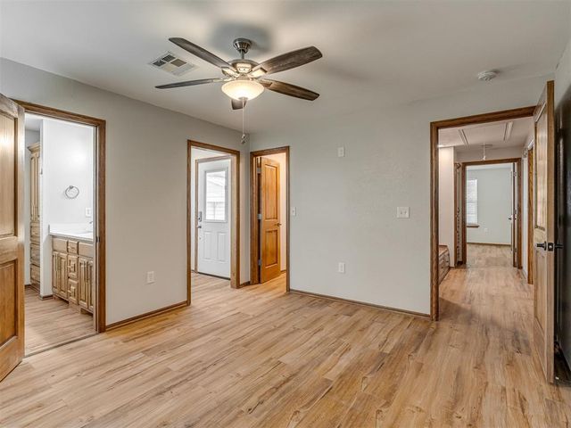 2290 E Meyers Circle, Choctaw, OK 73020