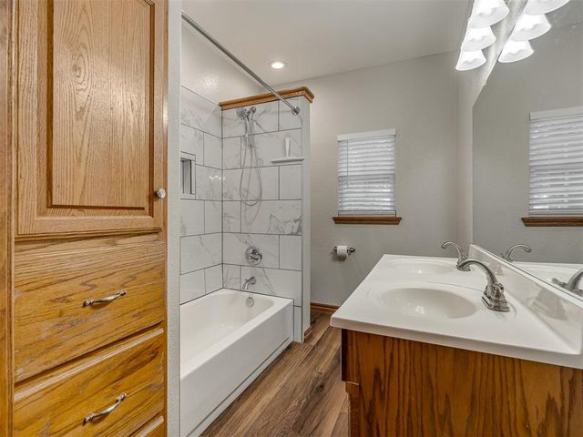 2290 E Meyers Circle, Choctaw, OK 73020