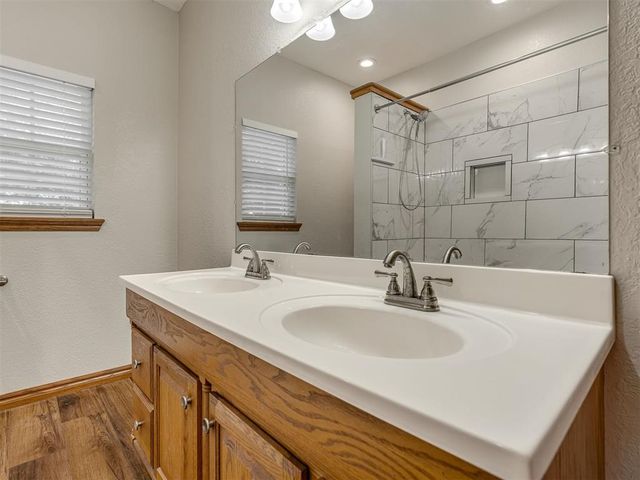 2290 E Meyers Circle, Choctaw, OK 73020