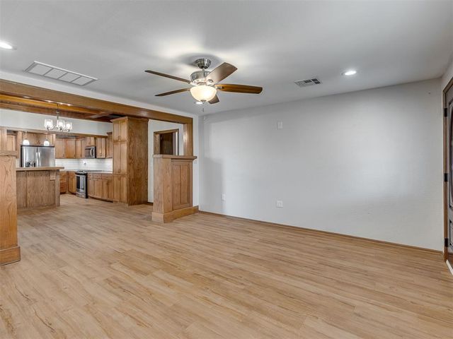 2290 E Meyers Circle, Choctaw, OK 73020