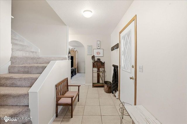 185 Hillcrest Avenue, Soldotna, AK 99669