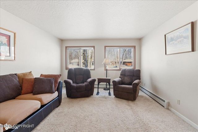 185 Hillcrest Avenue, Soldotna, AK 99669