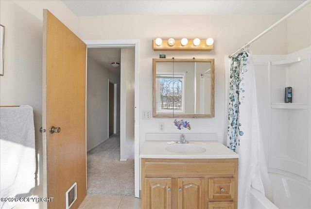 185 Hillcrest Avenue, Soldotna, AK 99669