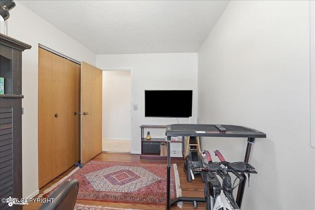 185 Hillcrest Avenue, Soldotna, AK 99669