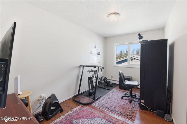 185 Hillcrest Avenue, Soldotna, AK 99669