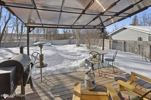 185 Hillcrest Avenue, Soldotna, AK 99669